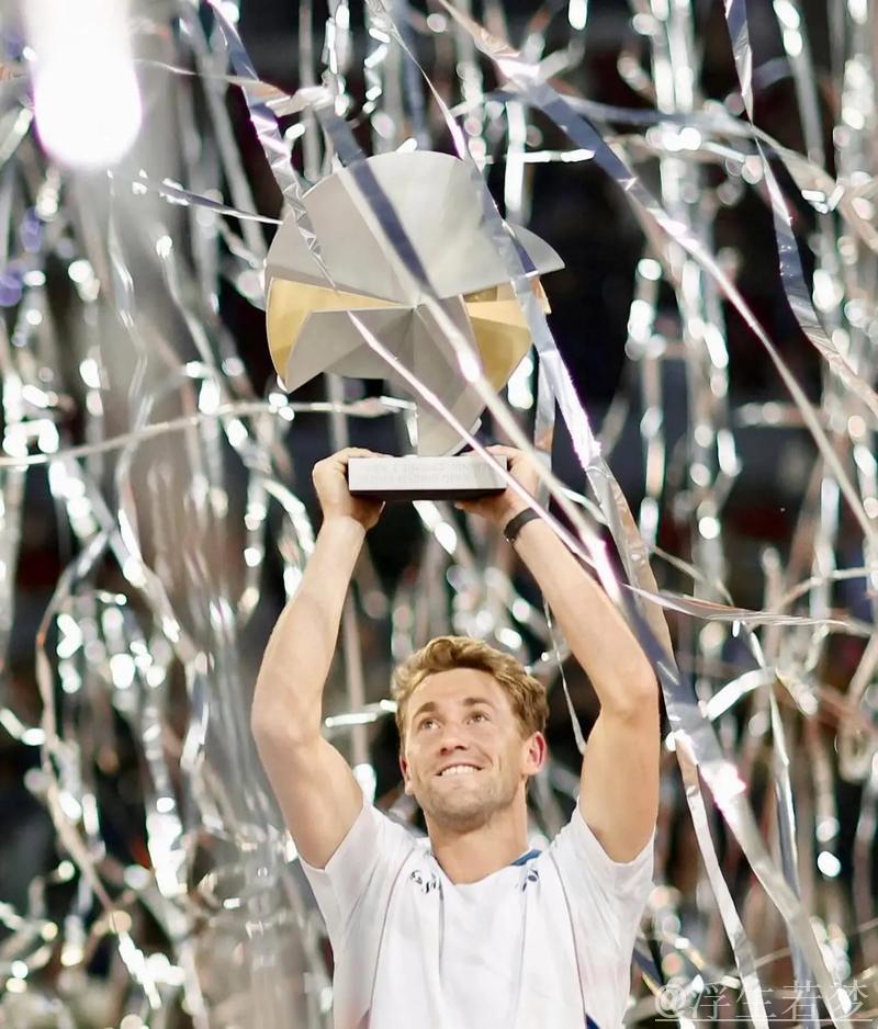 鲁德挺进马德里大师赛决赛,裁判争议引热议 鲁德挺进马德里大师赛决赛,裁判争议引热议